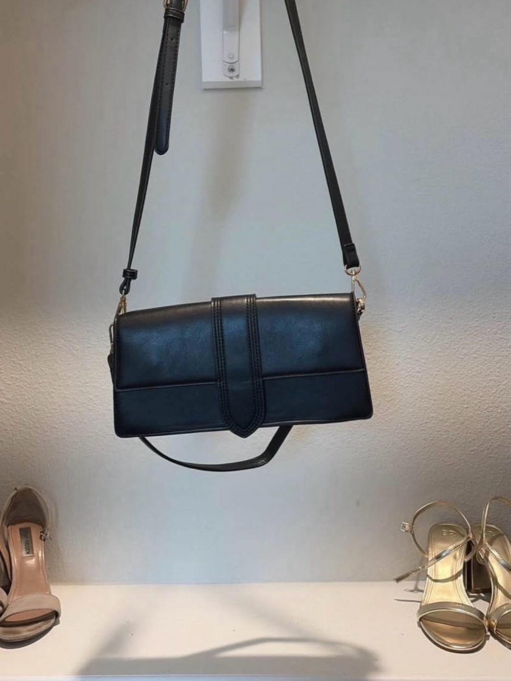 Slightly used Two Strap Black Bag